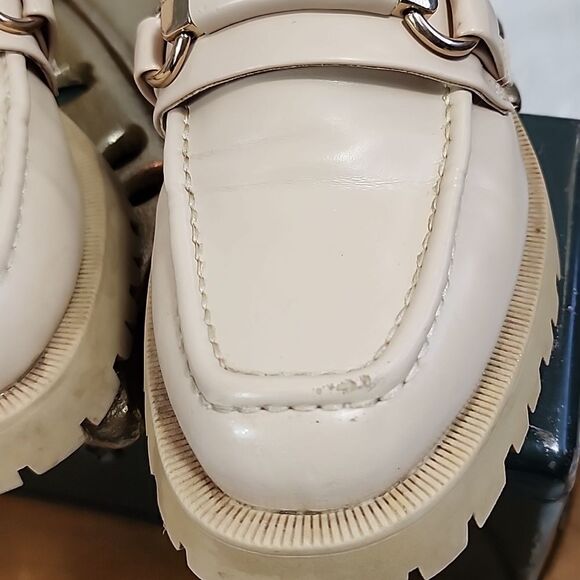 Zara Cream Loafers with Gold Buckle - Picture 11 of 14
